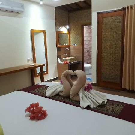 Balenta Bungalow Τζίλι Τραγουανγκάν Εξωτερικό φωτογραφία