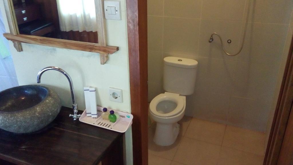Balenta Bungalow Τζίλι Τραγουανγκάν Εξωτερικό φωτογραφία