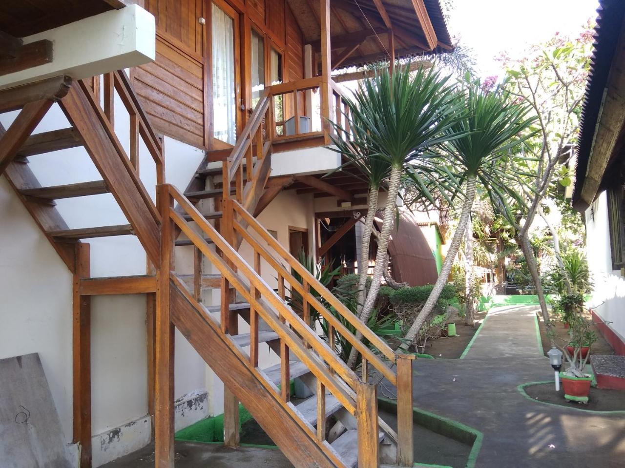 Balenta Bungalow Τζίλι Τραγουανγκάν Εξωτερικό φωτογραφία
